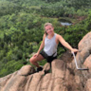 Meet your Posher, Janelle